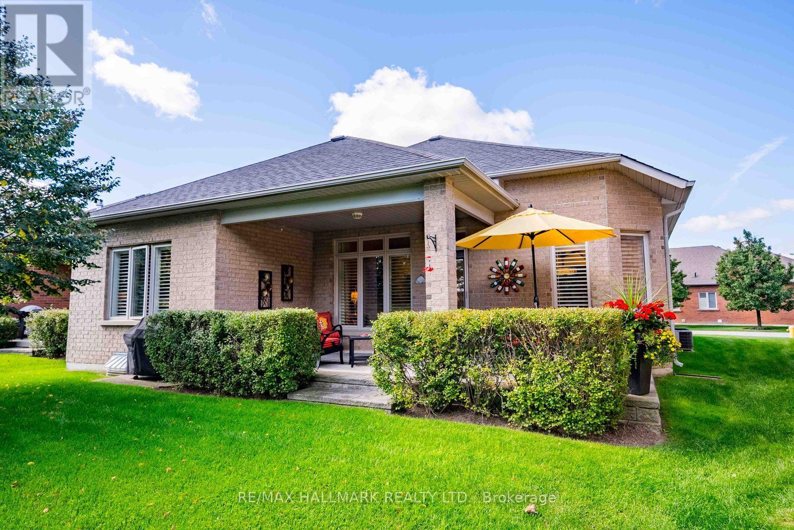 2 BERG COURT - Image 32