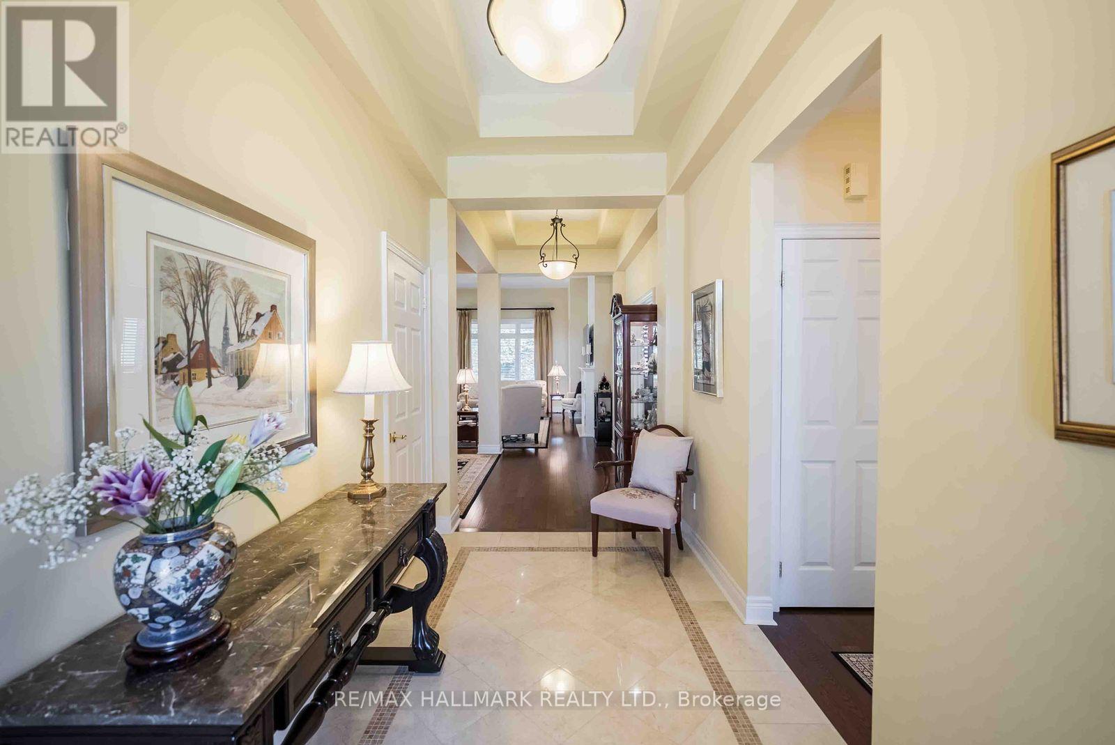 2 BERG COURT - 4