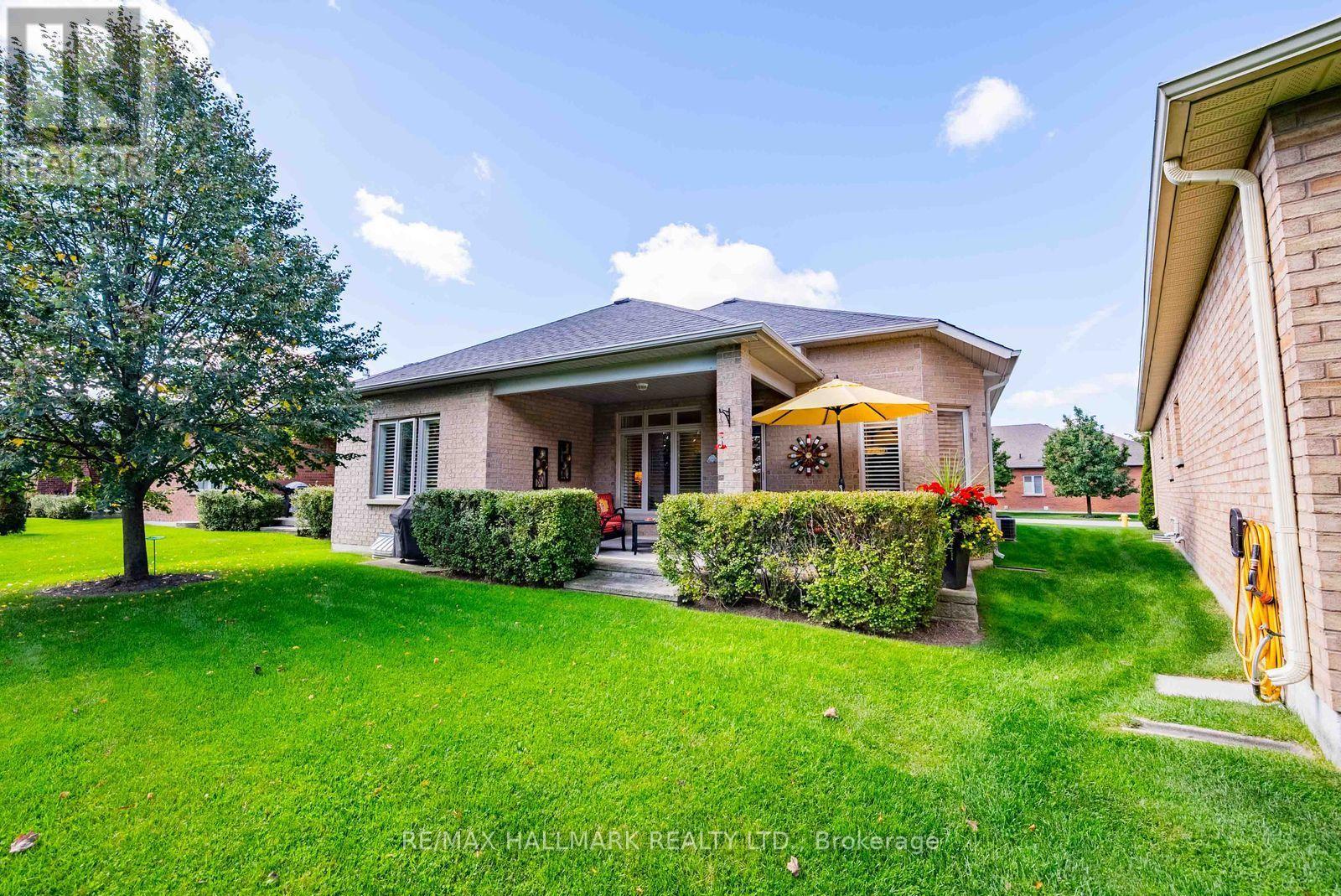2 BERG COURT - Image 40