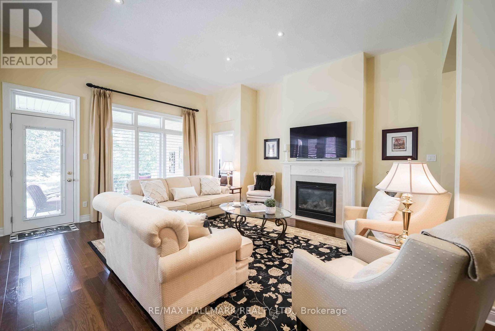 2 BERG COURT - Image 6