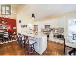 2 Berg Court, Whitchurch Stouffville, ON L4A0K5 Photo 13