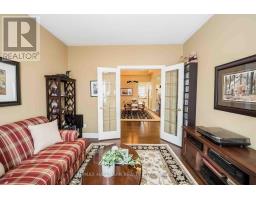 2 Berg Court, Whitchurch Stouffville, ON L4A0K5 Photo 18