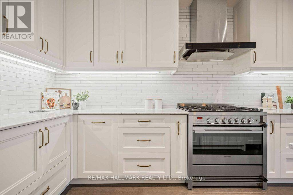 77 BENSON AVENUE - 15