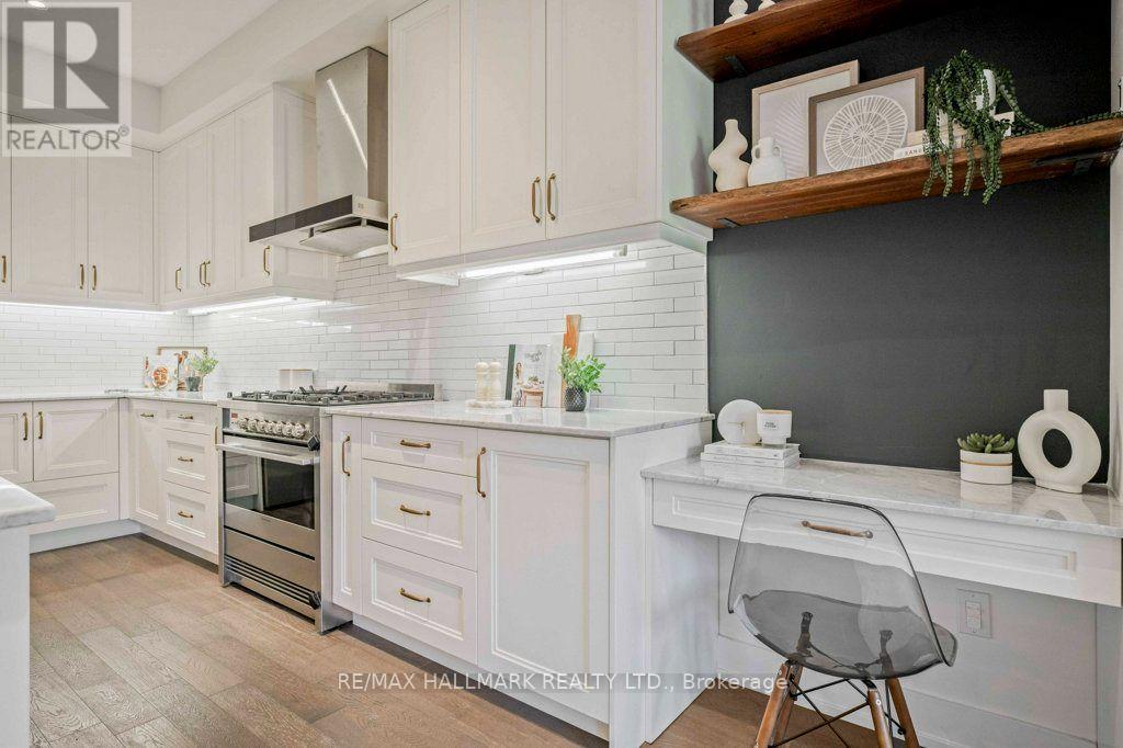 77 BENSON AVENUE - 21