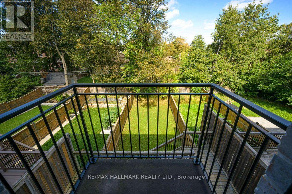 77 BENSON AVENUE - 38