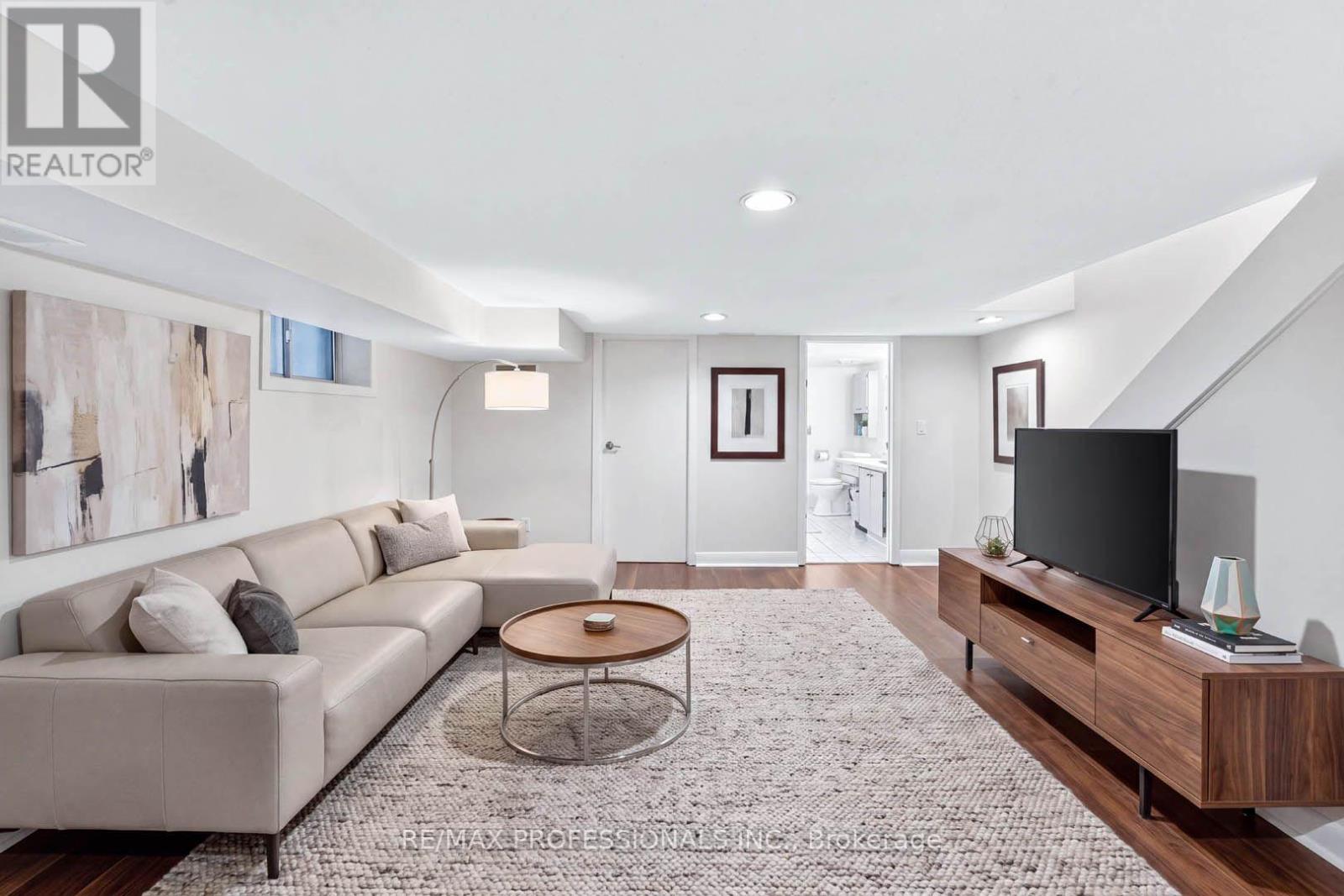 17 FIFTH STREET - 24