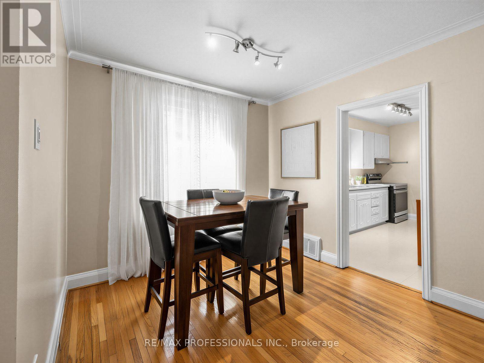 92 WESTROSE AVENUE - 10