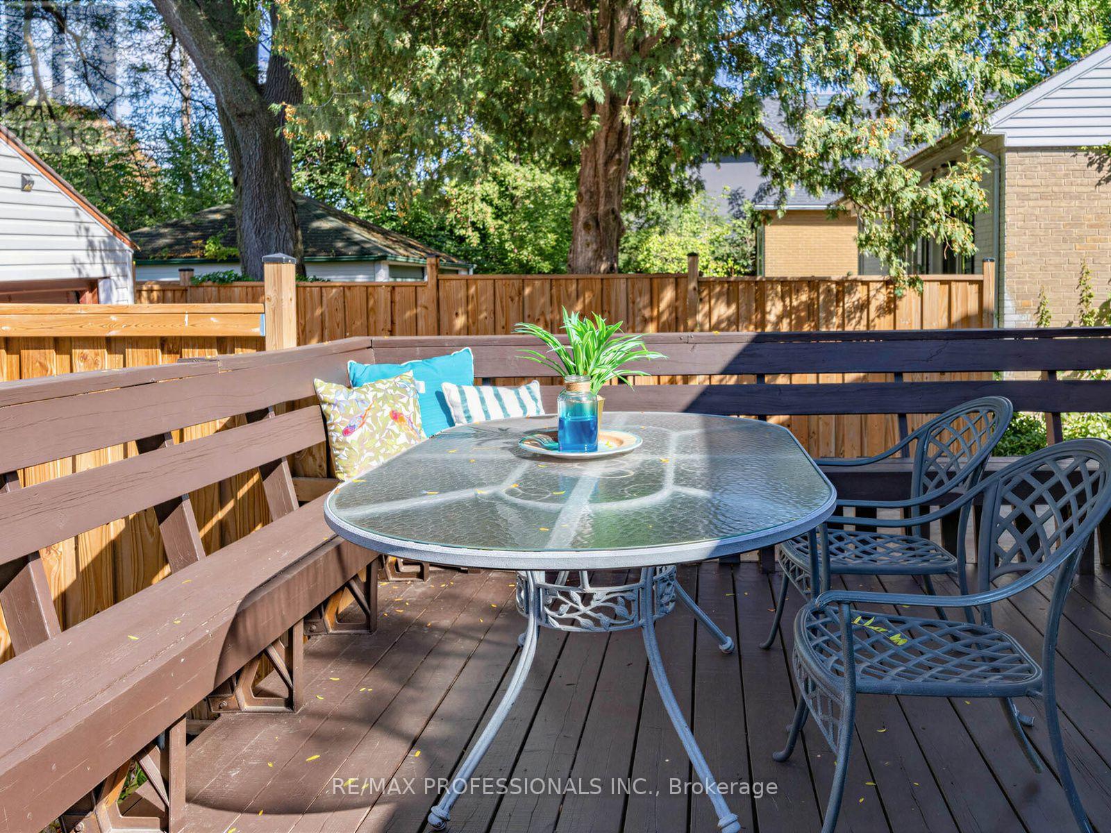 92 WESTROSE AVENUE - 36