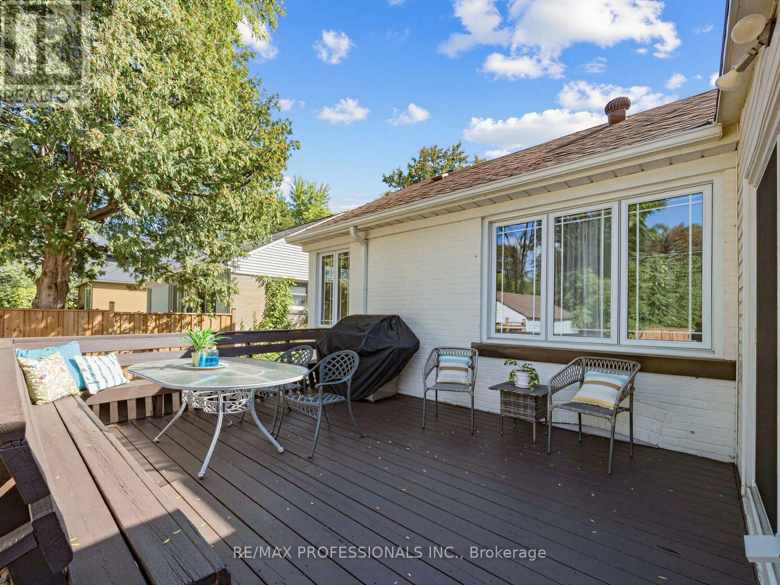 92 WESTROSE AVENUE - 37