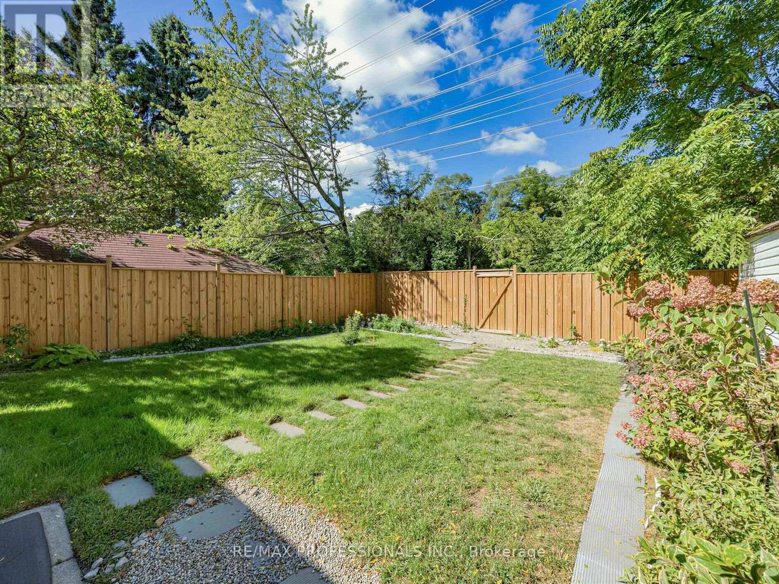 92 WESTROSE AVENUE - 40