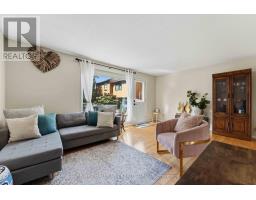 7009 Bilberry Drive, Ottawa, ON K1C2C2 Photo 6