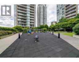 2501 2968 Glen Drive, Coquitlam, BC V3B0C4 Photo 25