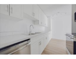 107 15020 North Bluff Road, White Rock, BC V4B5A4 Photo 7