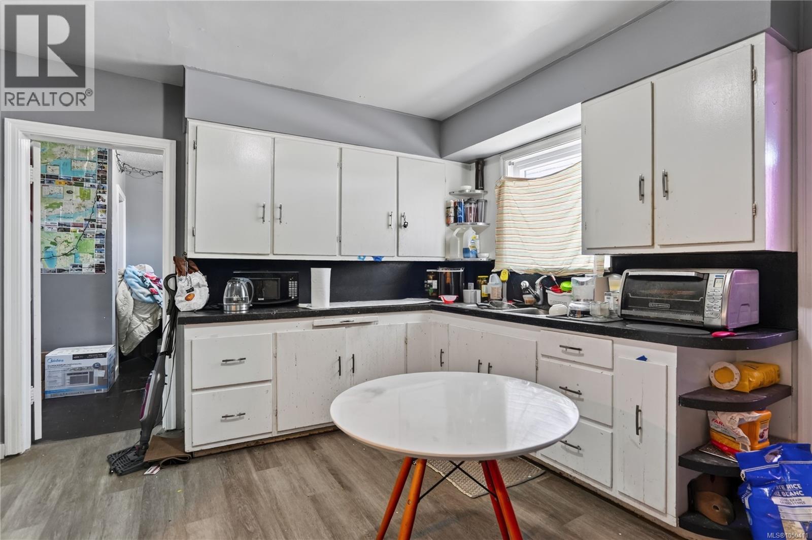 2646 12th Ave - 18