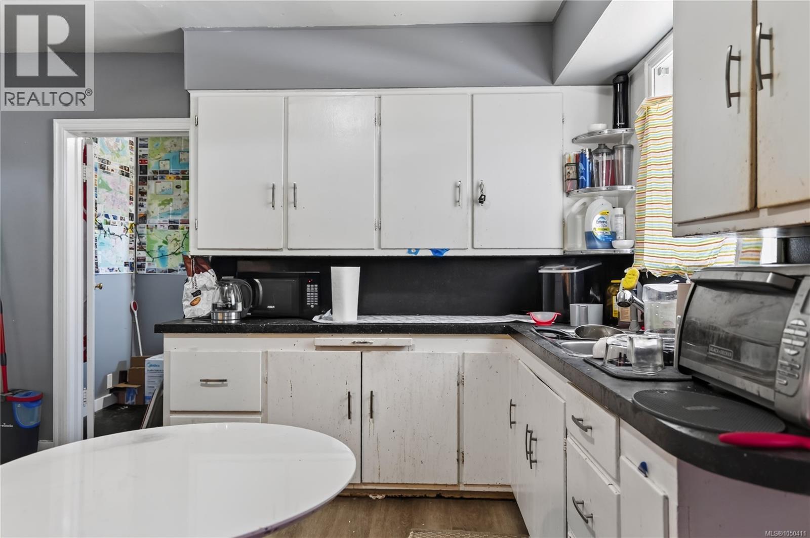 2646 12th Ave - 19