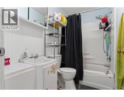 Bathroom - 2646 12th Ave, Port Alberni, BC V9Y2T7 Photo 11