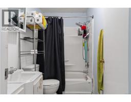 2646 12th Ave, Port Alberni, BC V9Y2T7 Photo 12