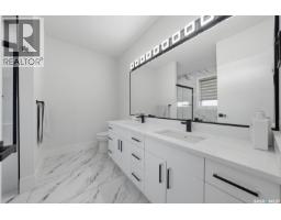 718 Weir Crescent, Warman, SK S0K4S4 Photo 21