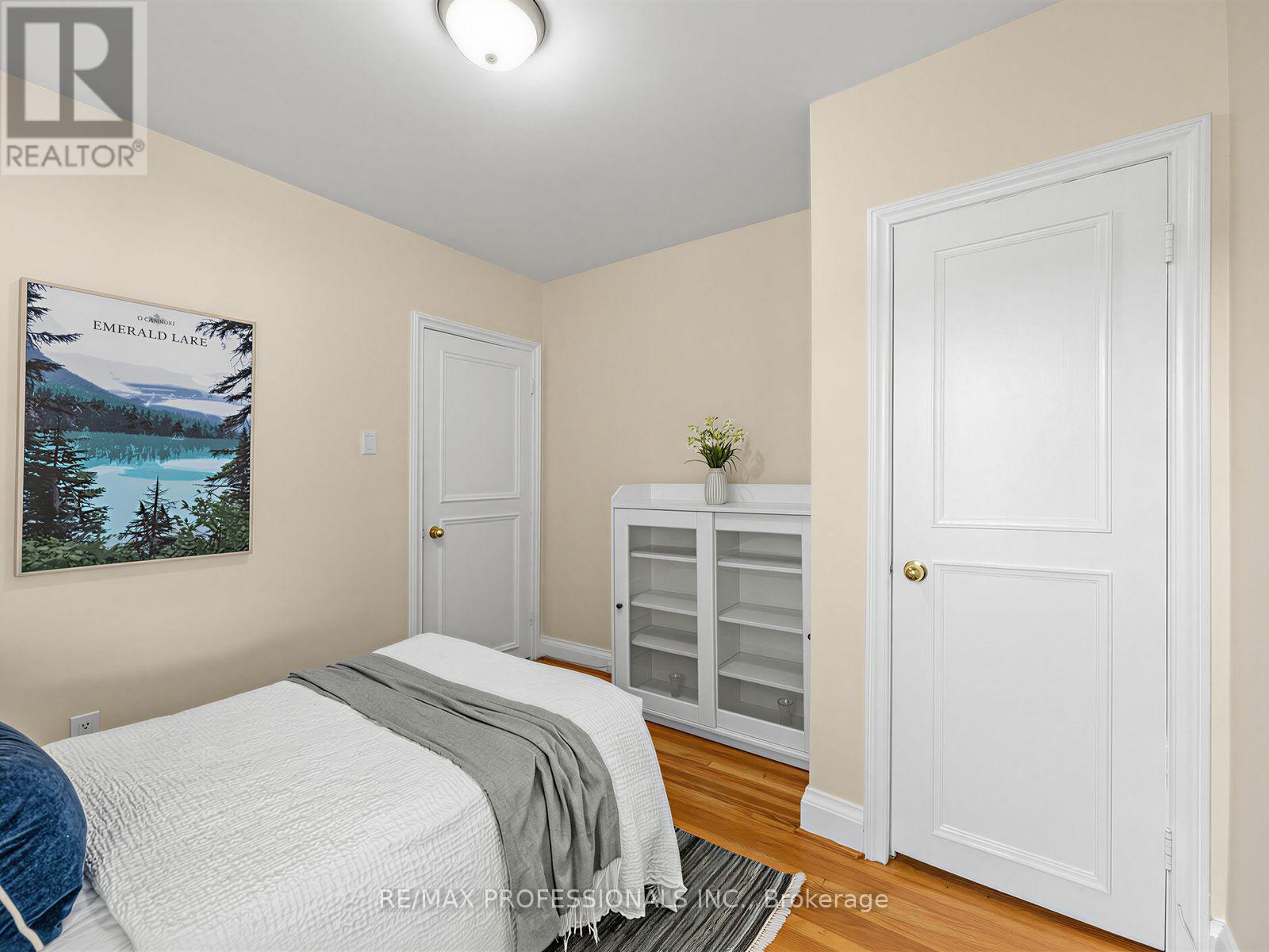 92 WESTROSE AVENUE - 22