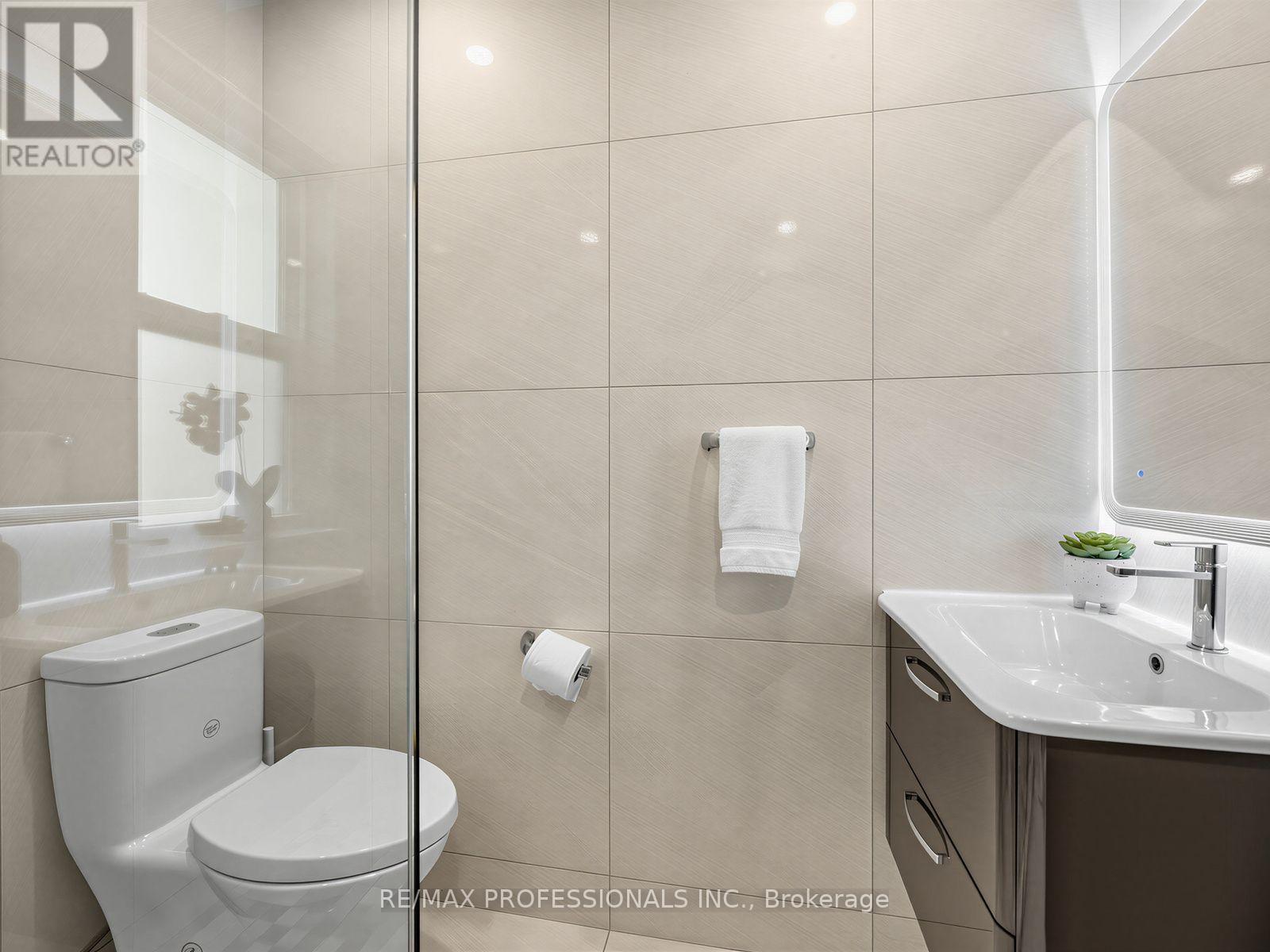 92 WESTROSE AVENUE - 26
