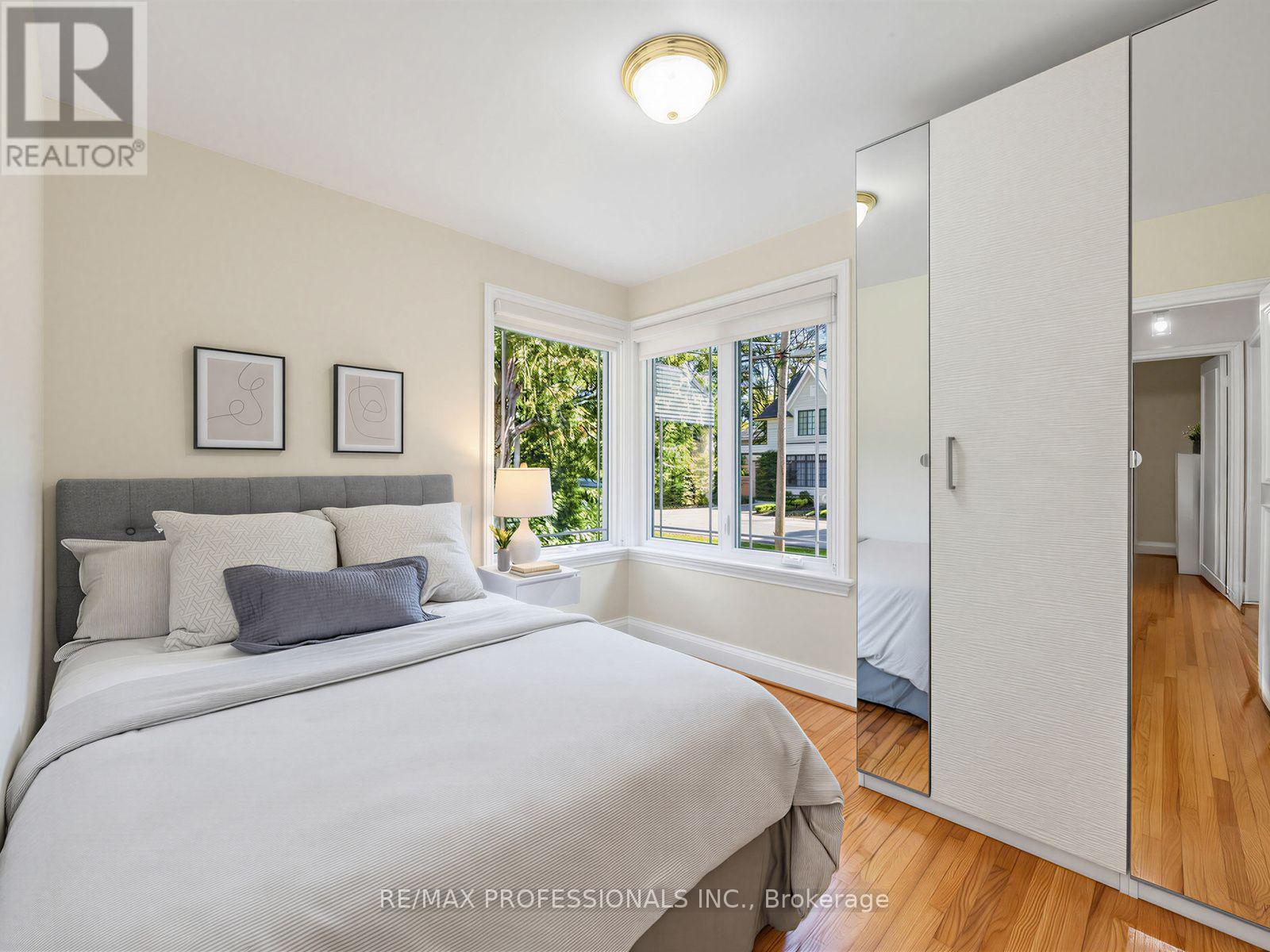 92 WESTROSE AVENUE - 23