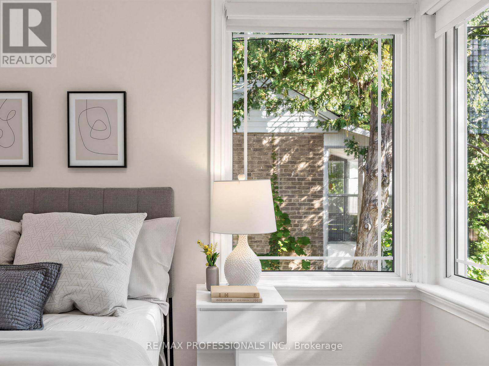 92 WESTROSE AVENUE - 24