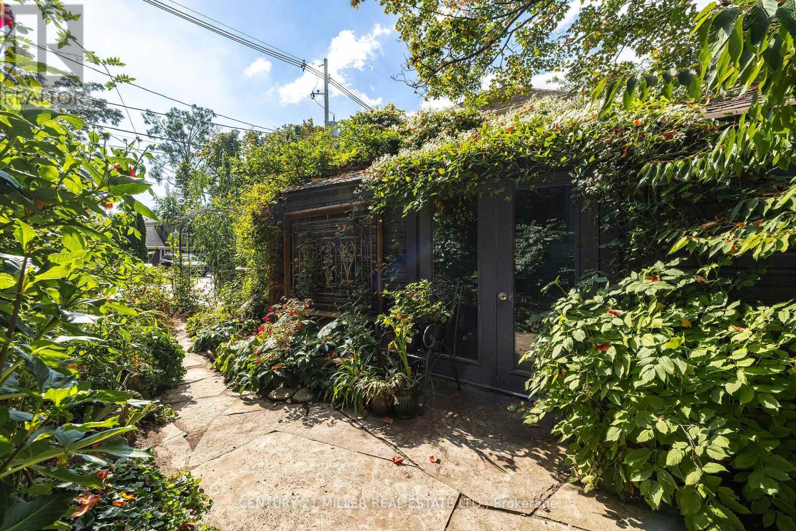 43 BURNET STREET - 27