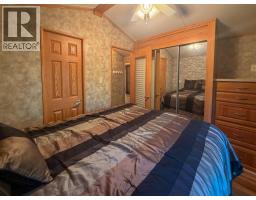 4906 Lynx Drive, Radium Hot Springs, BC V0A1M0 Photo 17