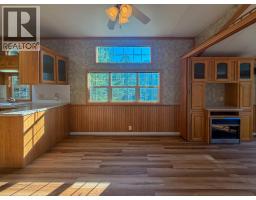 4906 Lynx Drive, Radium Hot Springs, BC V0A1M0 Photo 7