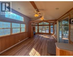 4906 Lynx Drive, Radium Hot Springs, BC V0A1M0 Photo 9