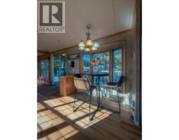 4906 Lynx Drive, Radium Hot Springs, BC V0A1M0 Photo 6