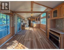 4906 Lynx Drive, Radium Hot Springs, BC V0A1M0 Photo 12