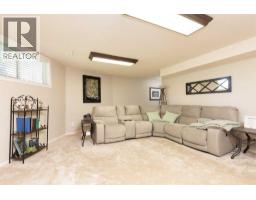 115 Iroquois Crescent W, Lethbridge, AB T1K5J3 Photo 22