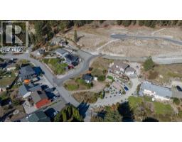 5940 Victoria Street, Peachland, BC V0H1X4 Photo 17