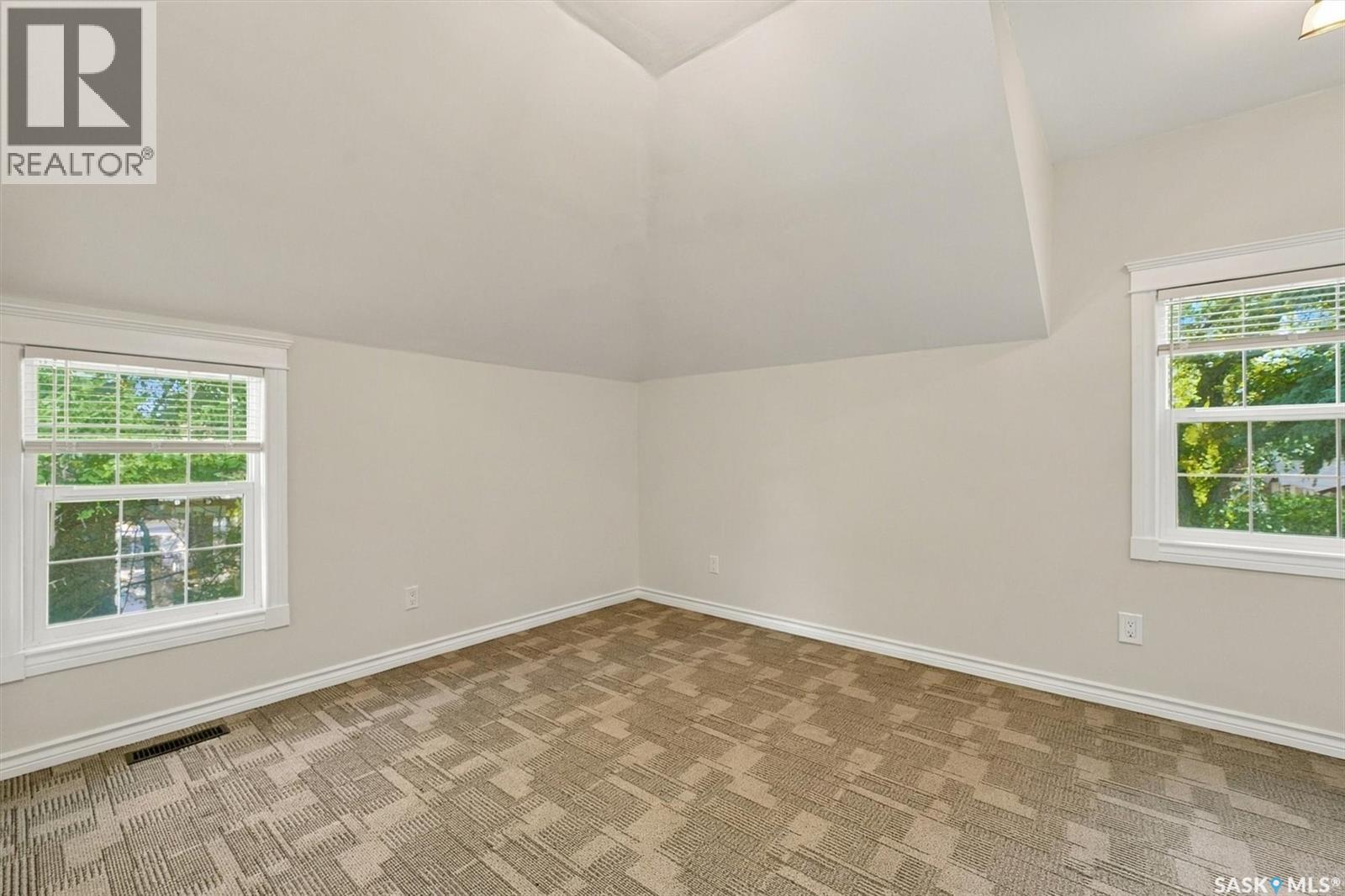 1121 B AVENUE N, Saskatoon — photo 34