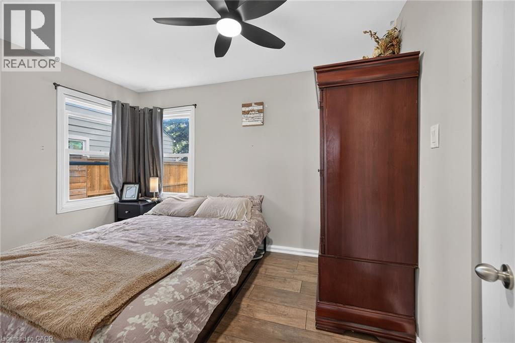 82 DIVISION Street - Image 14