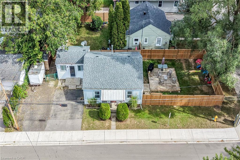 82 DIVISION Street - Image 40