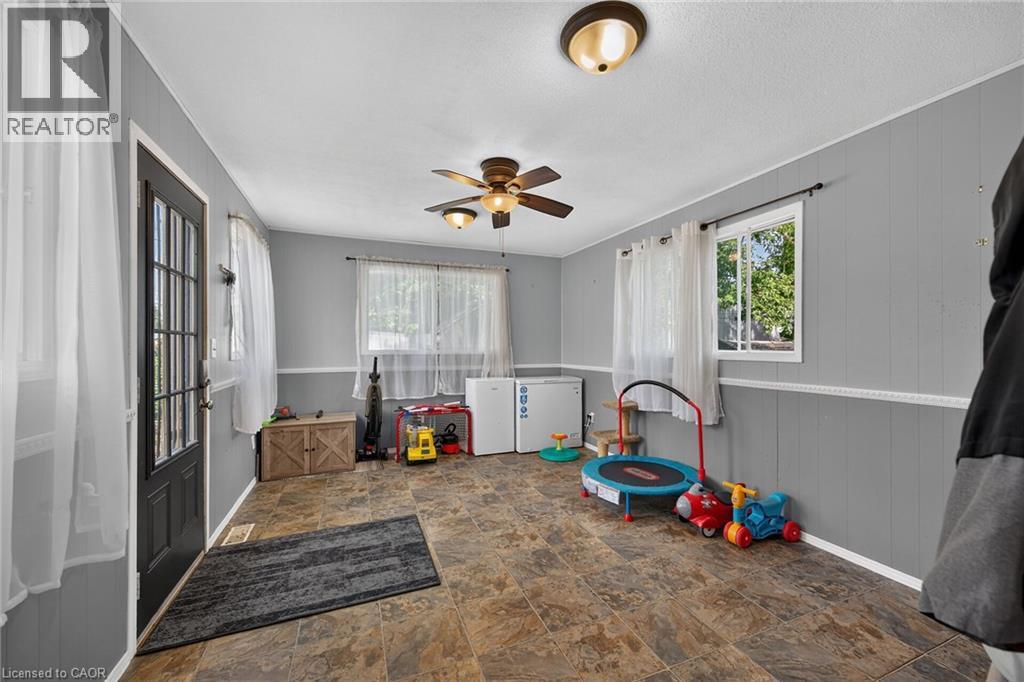 82 DIVISION Street - 21