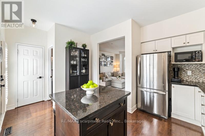 272 GLENASHTON DRIVE - 11