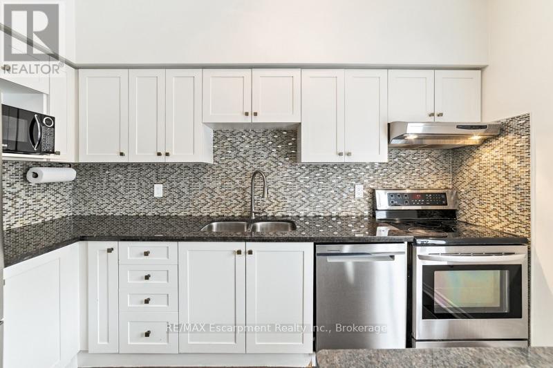 272 GLENASHTON DRIVE - 13