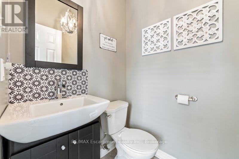 272 GLENASHTON DRIVE - 14