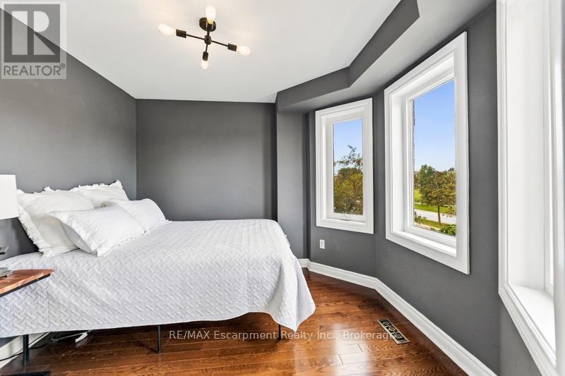 272 GLENASHTON DRIVE - 16