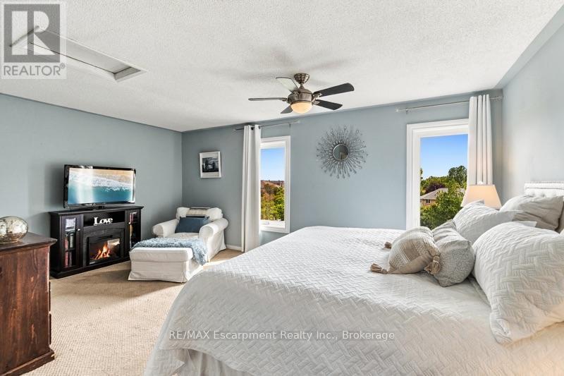 272 GLENASHTON DRIVE - 22