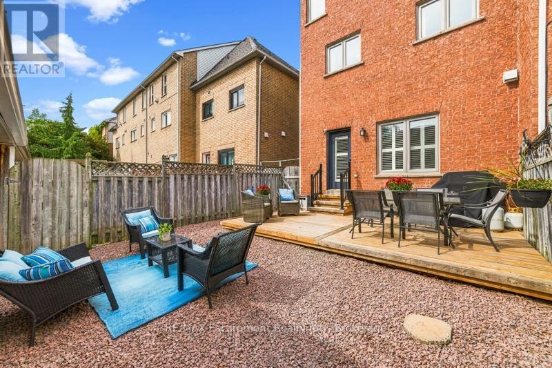 272 GLENASHTON DRIVE - 31