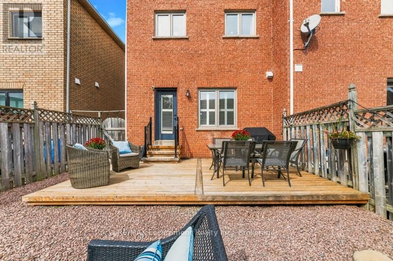 272 GLENASHTON DRIVE - 32