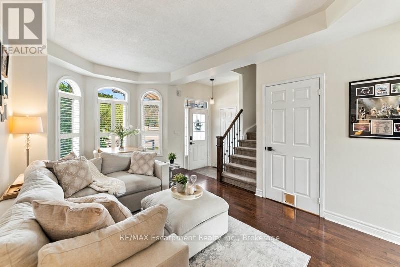 272 GLENASHTON DRIVE - 8