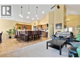 Family room - 17 Dain Place Nw, Langdon, AB T0J1X1 Photo 10