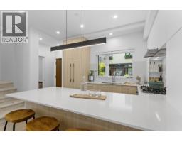 104 342 Mountain Highway, North Vancouver, BC V7J2K8 Photo 12