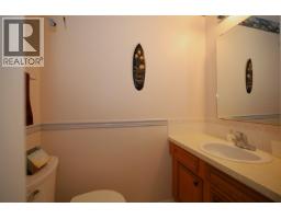 1073 Grandview Road, Gibsons, BC V0N1V3 Photo 12
