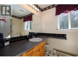 1073 Grandview Road, Gibsons, BC V0N1V3 Photo 21